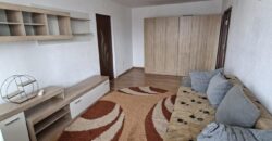 Inchiriez ap 3 camere zona Saturn disponibil imediat