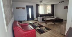 Apartament la casa, 4 camere in Schei