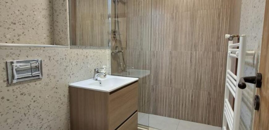 Inchiriez garsoniera renovata complet cu balcon, zona Mihai Viteazu