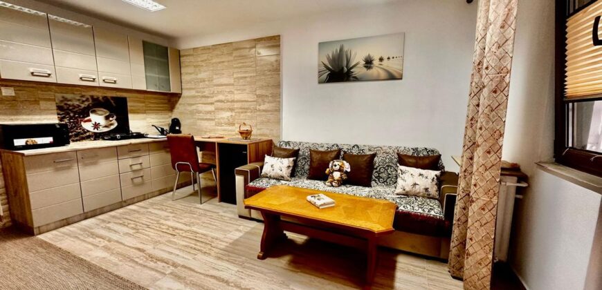 Inchiriez spatiu comercial cu acces din strada principala