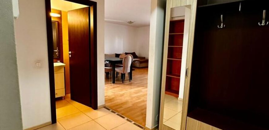 Inchiriez apartament 3 camere DECOMANDAT cu parcare subterana