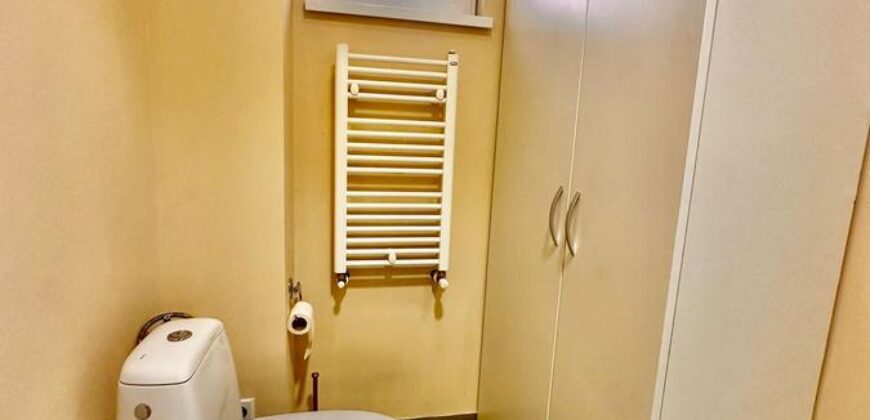 Inchiriez spatiu comercial pretabil servicii medicale/beauty/estetica