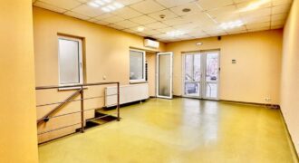 Inchiriez spatiu comercial pretabil servicii medicale/beauty/estetica