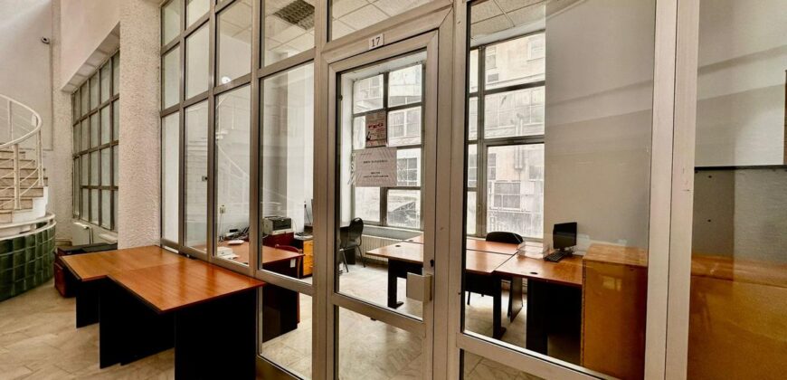 De inchiriat spatii comerciale si birouri centrul Brasovului