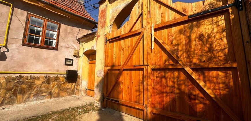 Inchiriez Casa-Vila in Jud. Brasov, Loc Cristian Muncitori !