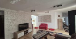 Apartament la casa, 4 camere in Schei