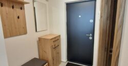 Inchiriez garsoniera renovata complet cu balcon, zona Mihai Viteazu