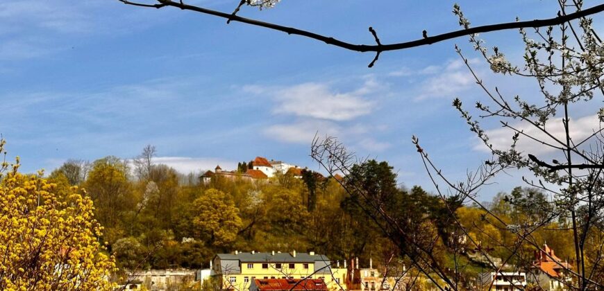 De inchiriat apartament la casa -Centru Istoric