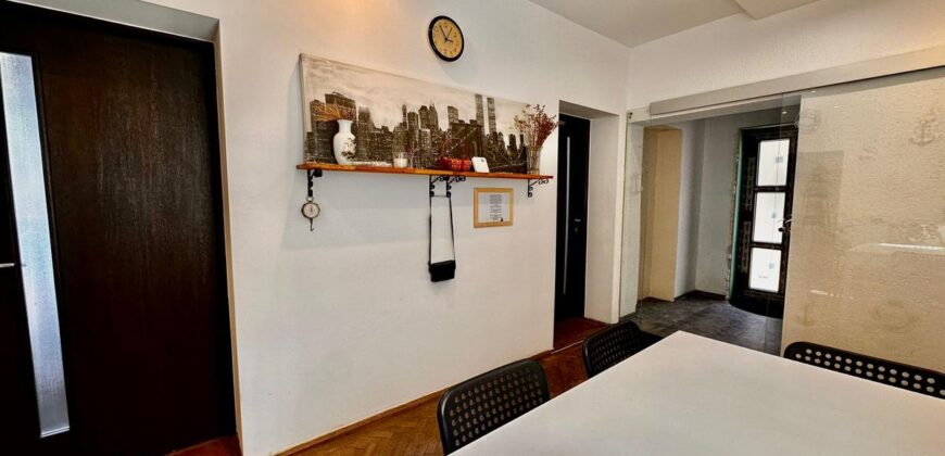 De inchiriat apartament la casa -Centru Istoric