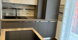 Inchiriez apartament DECOMANDAT 3 camere cu parcare si boxa