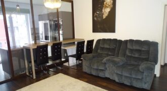 Inchiriez apartament DECOMANDAT 3 camere cu parcare si boxa